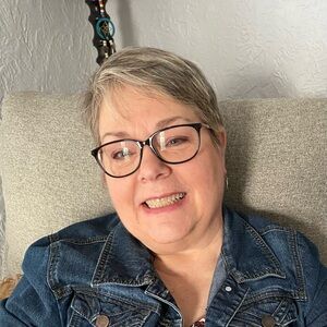 Meet your Posher, Sandy